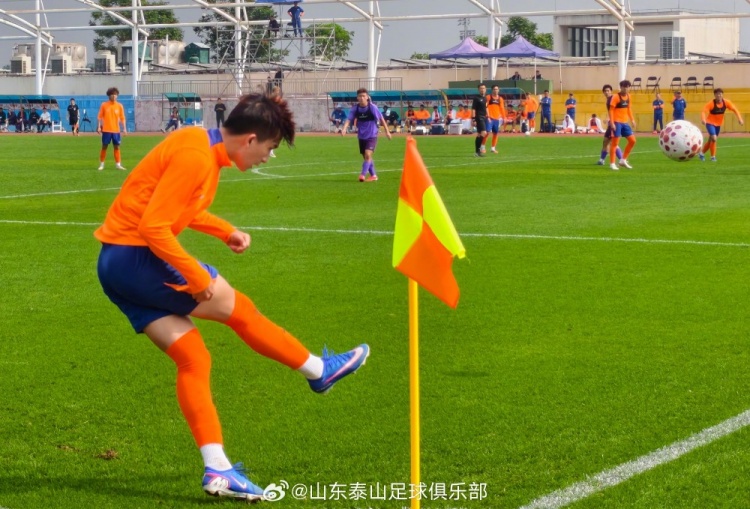 PP电子官方-冬训热身赛：山东泰山1-1天津津门虎，买乌郎破门