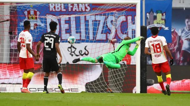 PP电子官方-德甲“收工”，全力打巴黎！弗利克：绝不会拿莱万冒险